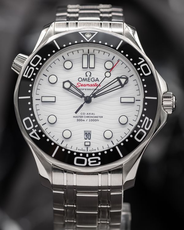 2024 Omega Seamaster Diver 300M 42MM White Dial Steel Bracelet (210.30.42.20.04.001)