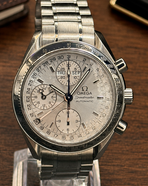 No Reserve - 2017 Omega Speedmaster Day-Date 39MM Silver Dial Steel Bracelet (3523.30.00)