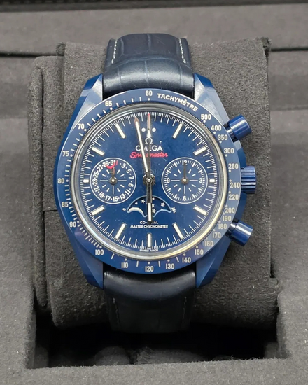 2024 Omega Speedmaster Moonphase "Blue Side Of The Moon" 44.25MM Blue Dial Leather Strap (304.93.44.52.03.001)