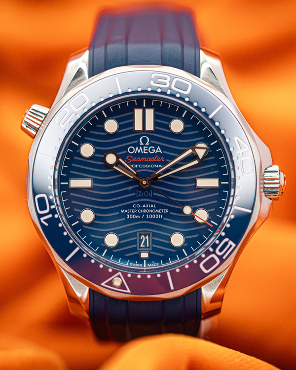 2023 Omega Seamaster Diver 300M 42MM Blue Dial Rubber Strap (210.32.42.20.03.001)