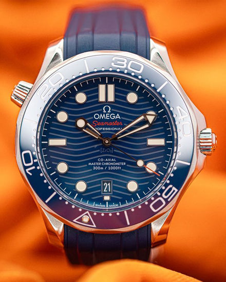 2024 Omega Seamaster Diver 300M 42MM Blue Dial Rubber Strap (210.32.42.20.03.001)