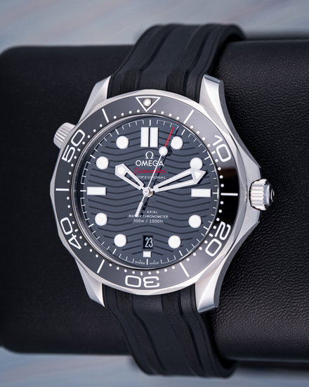 2026 Omega Seamaster Diver 300M 42MM Black Dial Steel Bracelet (210.30.42.20.01.001)