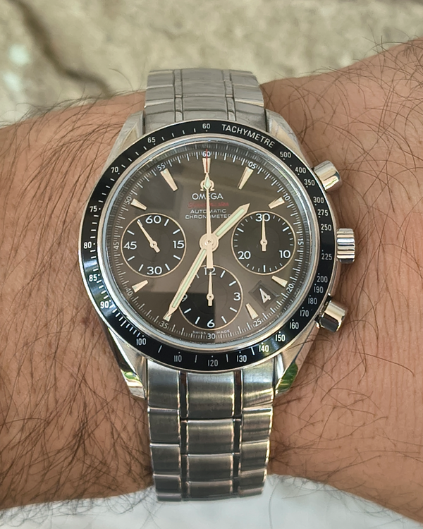 Omega Speedmaster Date 40MM Grey Dial Steel Bracelet (323.30.40.40.06.001)