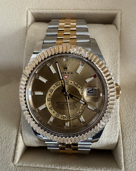 2022 Rolex Sky-Dweller 42MM Champagne Dial Two-Tone Jubilee Bracelet (326933)
