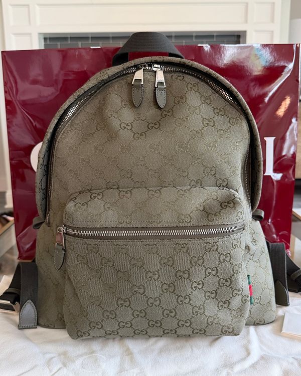 No Reserve - 2025 Gucci Backpack GG Medium Green Canvas Steel Gardware Textile Straps (Backpack)