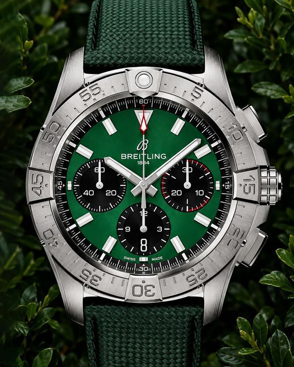 2025 Breitling Avenger B01 Chronograph 42MM Green Dial Textile Strap (AB0146101L1X1)