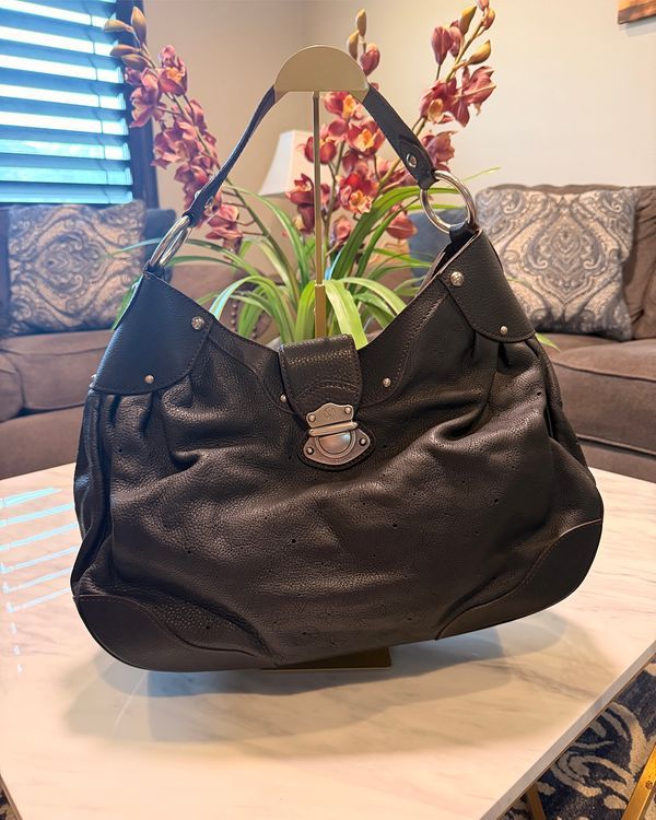 Louis Vuitton Mahina XL "Slouchy" Black Leather Silver-Tone Hardware (M95547)