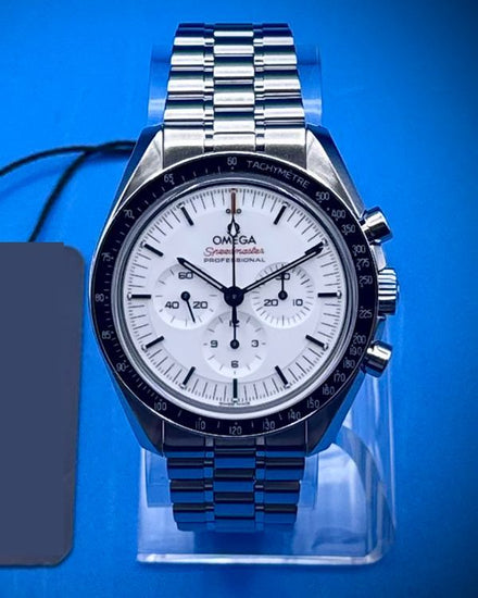 2025 Omega Speedmaster Professional Moonwatch 42MM White Dial Steel Bracelet (310.30.42.50.04.001)