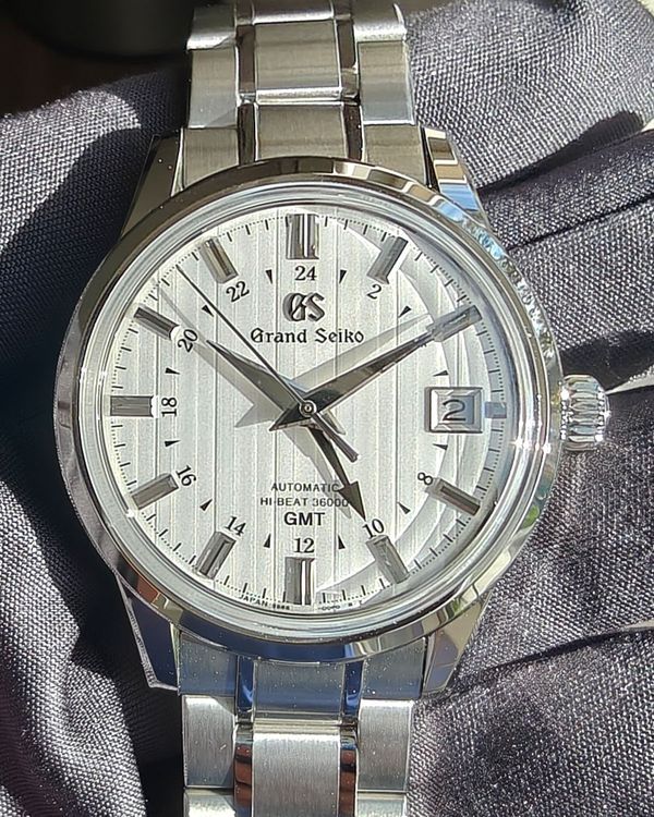 2026 Grand Seiko Elegance 39.5MM White Dial Steel Bracelet (SBGJ271G)