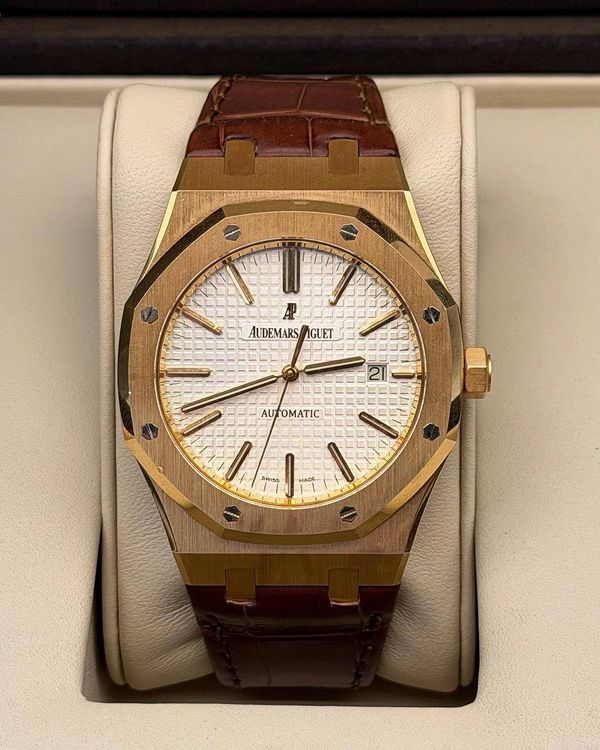 2012 Audemars Piguet Royal Oak 41MM Silver Dial Leather Strap (15400OR.OO.D088CR.01)