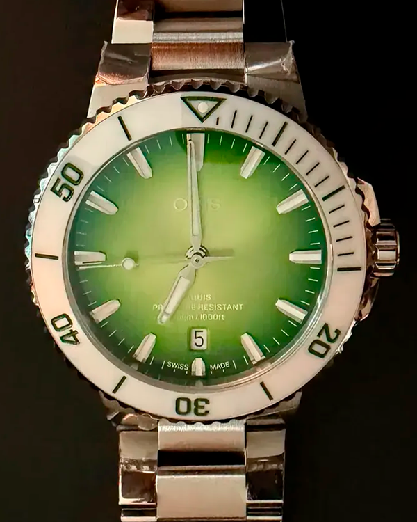 2023 Oris Aquis Date "Taste of Summer" 41.5MM Green Dial Steel Bracelet (01 733 7787 4137-07 8 22 04PEB)