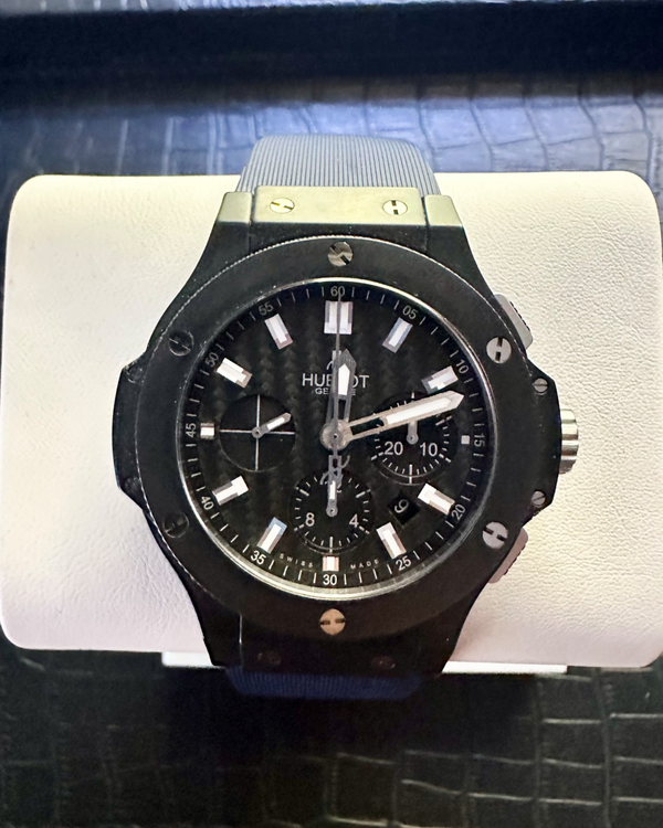 Hublot Big Bang "Black Magic" 44MM Carbon Fiber Dial Rubber Strap (301.CI.1770.RX)