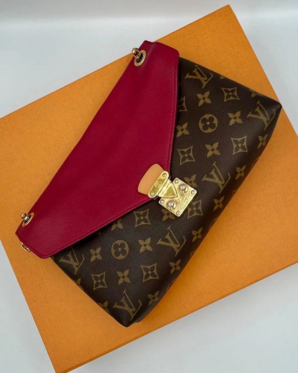 Louis Vuitton Bag Monogram Coated Canvas/Leather Gold-Tone Hardware Chain Strap (Flap Bag)