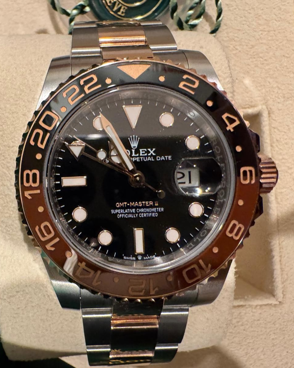 2020 Rolex GMT-Master II "Rootbeer" 40MM Black Dial Two-Tone Oyster Bracelet (126711CHNR)