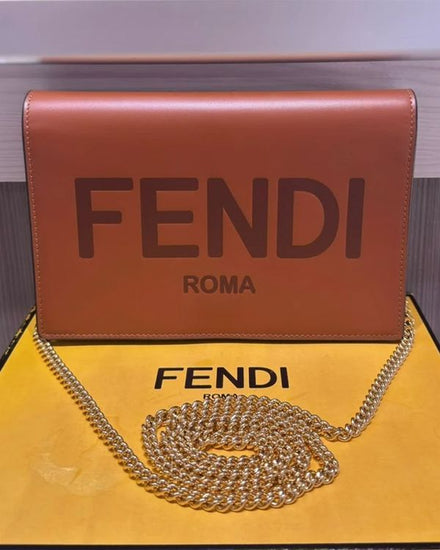 Fendi Bag Signature Roma Logo Wallet Brown Leather Gold-Tone Hardware Chain Strap (Bag)