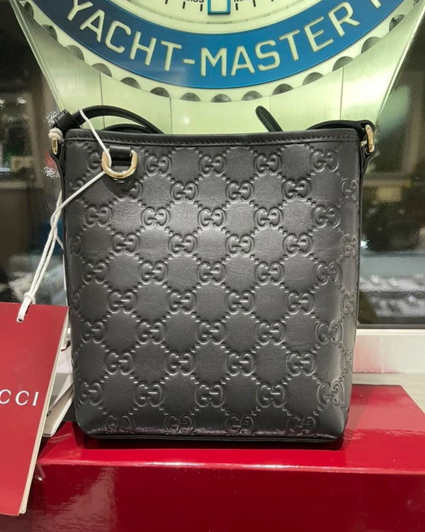 Gucci Guccissima Bucket Bag Black Leather Gold-Tone Hardware (432124)