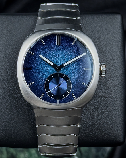 2025 H. Moser & Cie Streamliner Small Seconds 39MM Blue Enamel Dial Steel Bracelet (6500-1200)