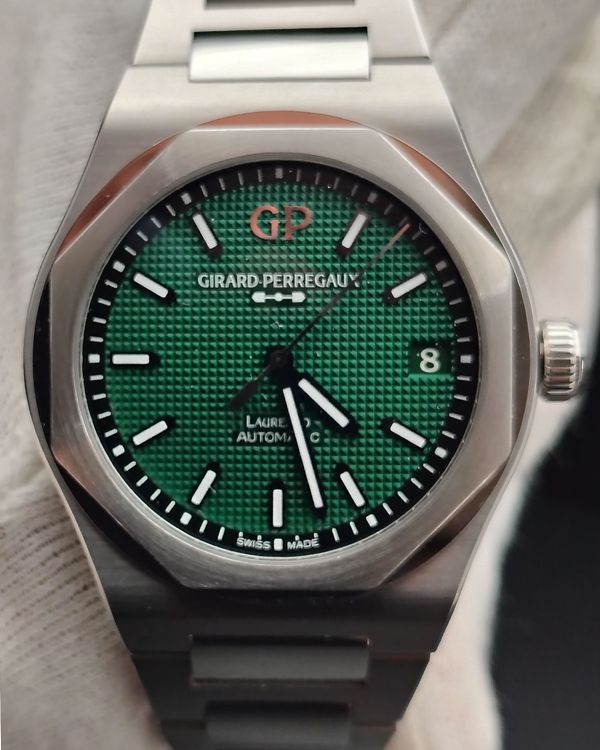 Girard Perregaux Laureato (81010.11.3153.1CM)