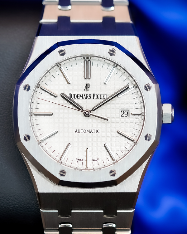 Audemars Piguet Royal Oak (15400ST.OO.1220ST.02)