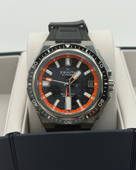 No Reserve - 2026 Zenith Defy Extreme Diver 42.5MM Black Dial Rubber Strap (95.9600.3620/21.I300)