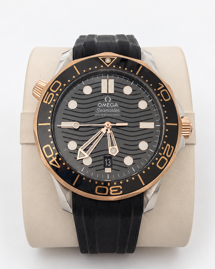 2021 Omega Seamaster Diver 300M 42MM Black Dial Rubber Strap (210.22.42.20.01.002)