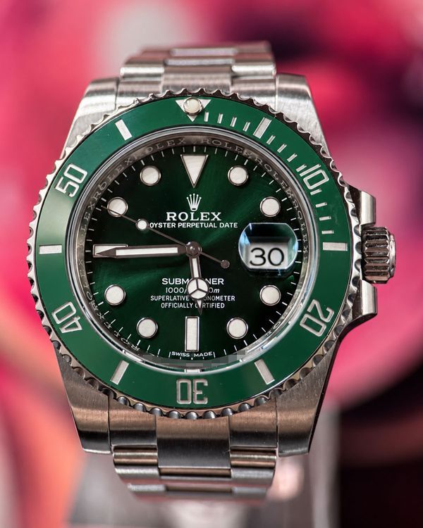 No Reserve - 2020 Rolex Submariner Date "Hulk" 40MM Green Dial Oyster Bracelet (116610LV)