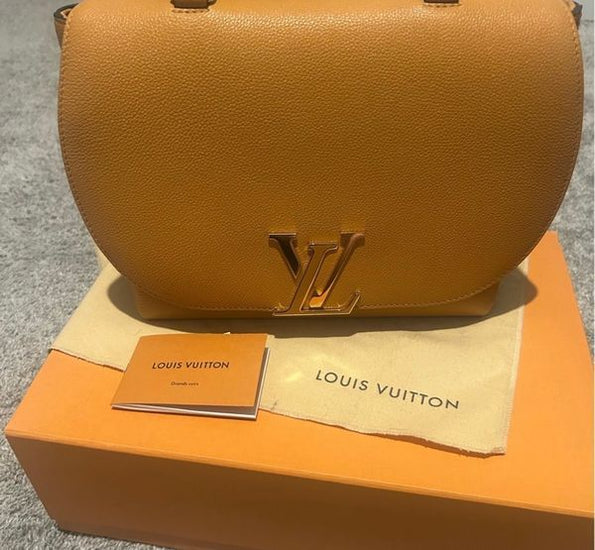 2019 Louis Vuitton Bag Milla PM Leather Gold-Tone Hardware Leather Strap (Bag)