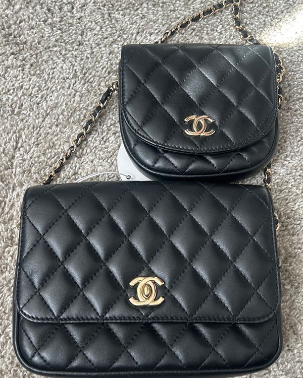 2019 Chanel Quilted Leather Flap Bag Black Leather Gold-Tone Hardware (Chanel Bag)