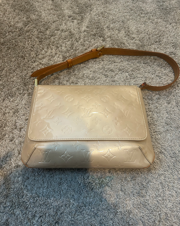 2001 Louis Vuitton Thompson Street Shoulder Bag Medium Leather  Green Gold Tone Hardware Leather Strap (Bag)