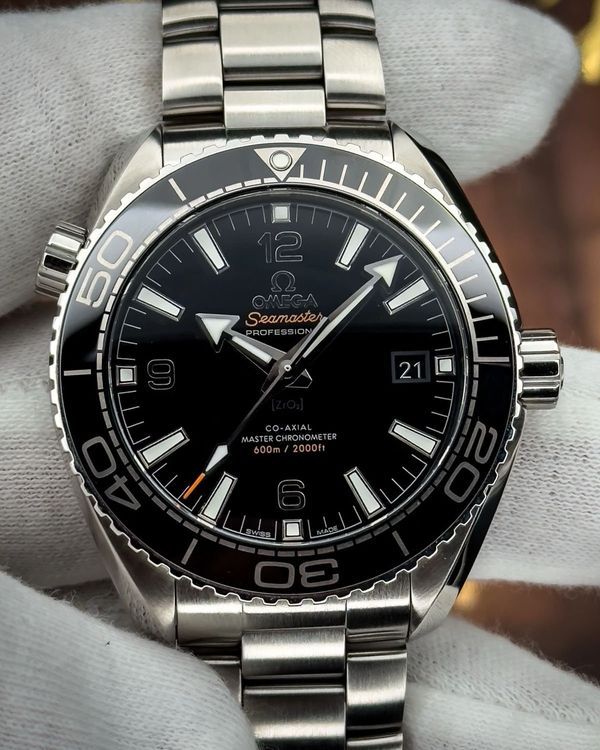 2024 Omega Seamaster Planet Ocean 600M 43.5MM Black Dial Steel Bracelet (215.30.44.21.01.001)