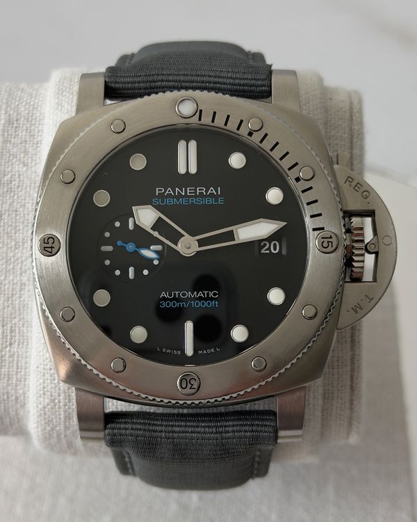2022 Panerai Submersible QuarantaQuattro 44MM Black Dial Textile Strap (PAM01229)