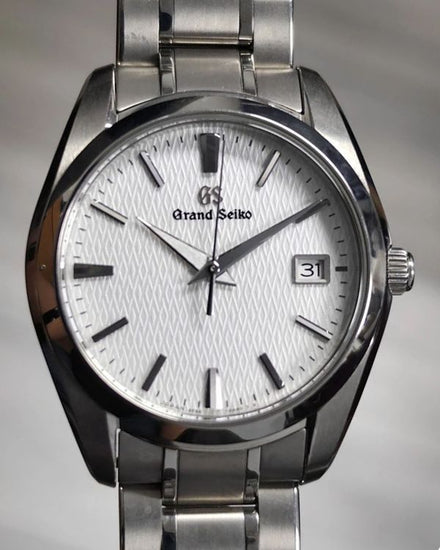 2019 Grand Seiko Heritage 37MM Quartz Silver Dial Titanium Bracelet (SBGX267)