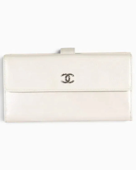 Chanel Accessories White Caviar Leather CC Logo Long Wallet Silver-Tone Hardware (Wallet)