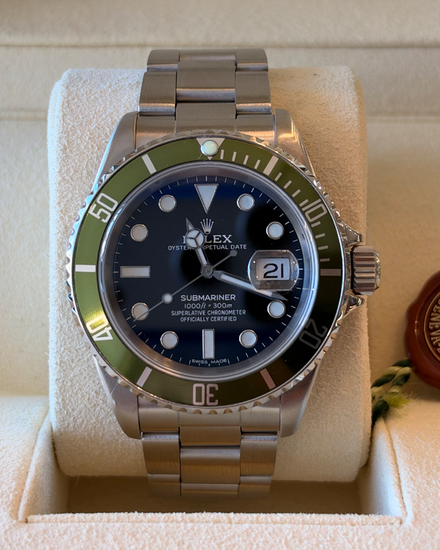 No Reserve - 1995 Rolex Submariner Date 40MM Aftermarket Black Dial Oyster Bracelet (16610)