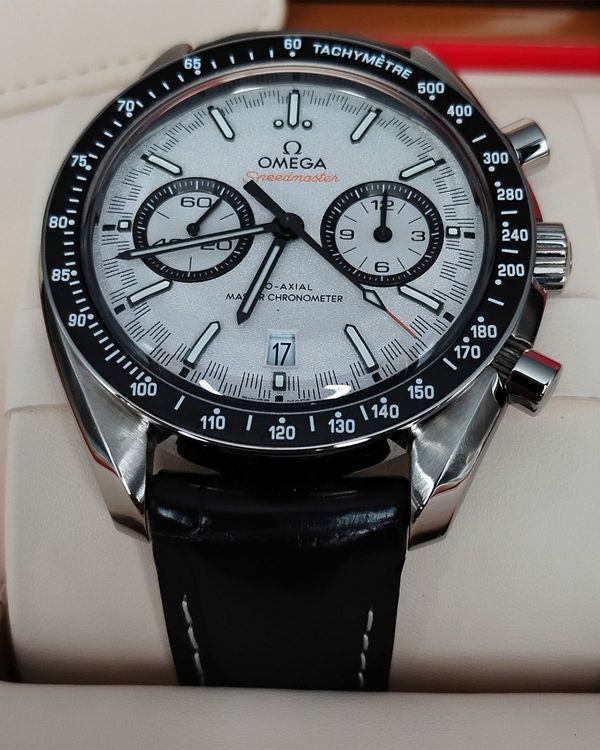 Omega Speedmaster (329.33.44.51.04.001)
