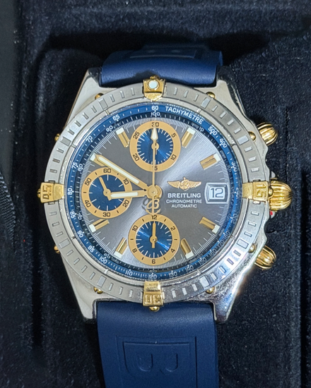 No Reserve - Breitling Chronomat 39MM Silver Dial Rubber Strap (B13352)