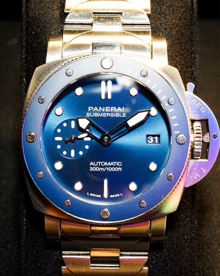No Reserve - 2021 Panerai Submersible "Blu Notte" 42MM Blue Dial Steel Bracelet (PAM01068)