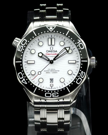 2024 Omega Seamaster Diver 300M 42MM White Dial Steel Bracelet (210.30.42.20.04.001)