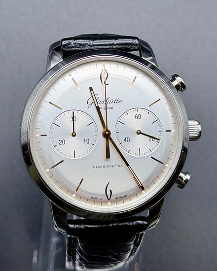 2017 Glashütte Original Sixties Chronograph 42MM Silver Dial Leather Strap (1-39-34-03-22-04)