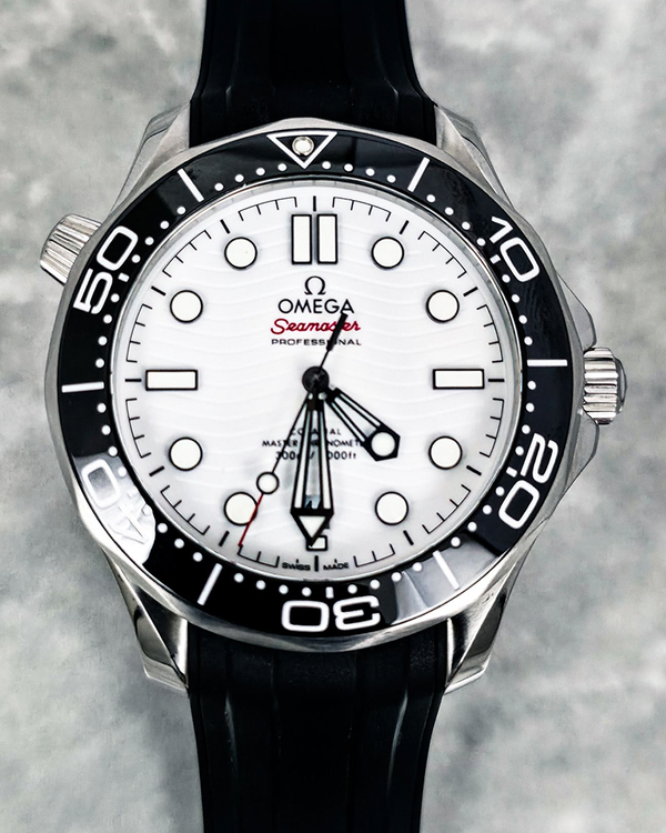 No Reserve - 2024 Omega Seamaster Diver 300M 42MM White Dial Rubber Strap (210.32.42.20.04.001)