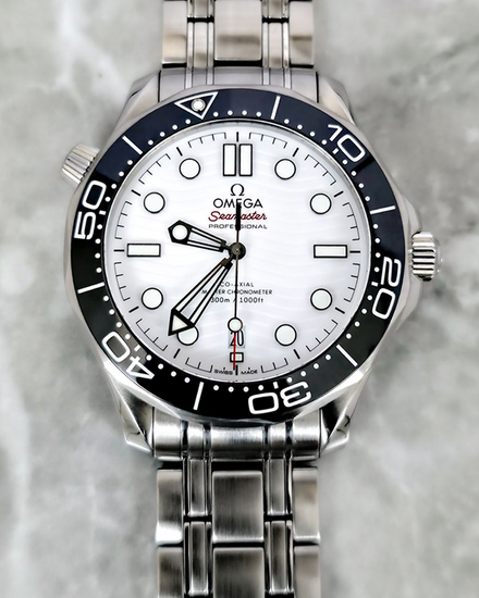 No Reserve - 2024 Omega Seamaster Diver 300M 42MM White Dial Steel Bracelet (210.30.42.20.04.001)