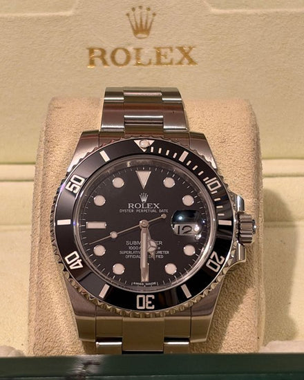 2010 Rolex Submariner Date 40MM Black Dial Oyster Bracelet (116610LN)