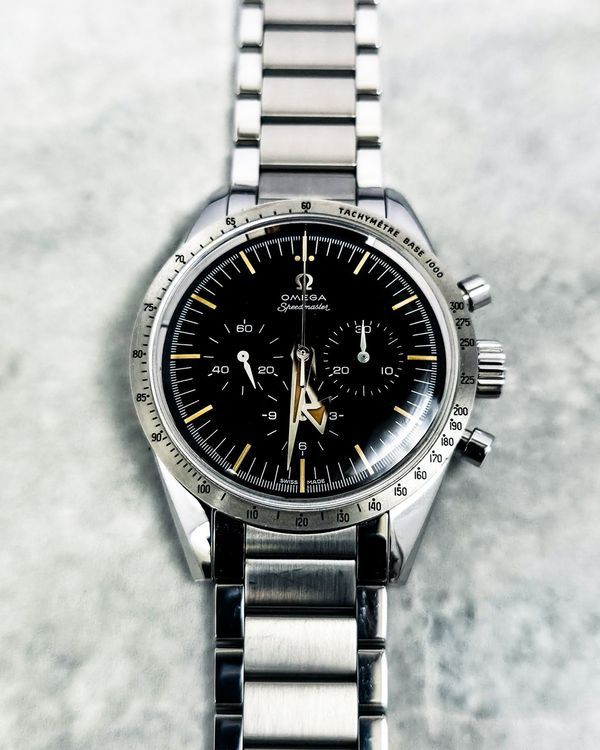 No Reserve - Omega Speedmaster (311.10.39.30.01.001)