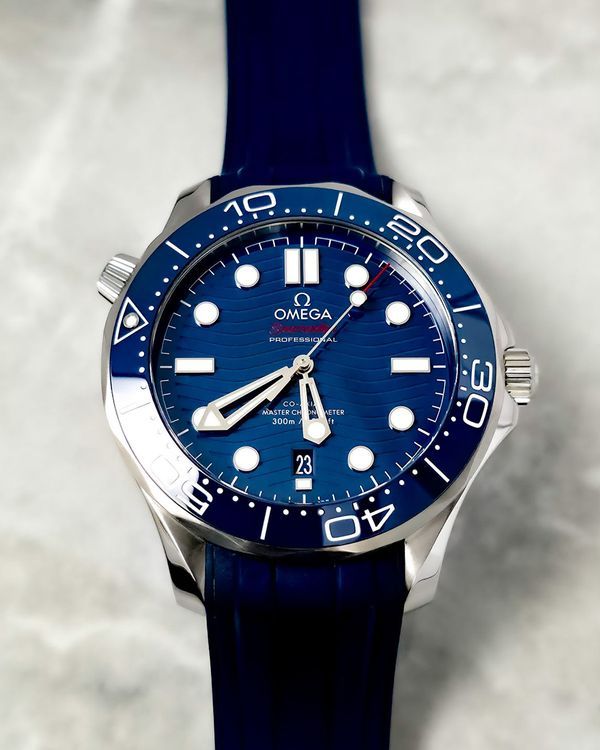 No Reserve - 2024 Omega Seamaster Diver 300M 42MM Blue Dial Rubber Strap (210.32.42.20.03.001)