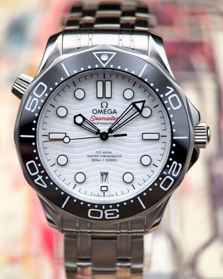 No Reserve - 2024 Omega Seamaster Diver 300M 42MM White Dial Steel Bracelet (210.30.42.20.04.001)