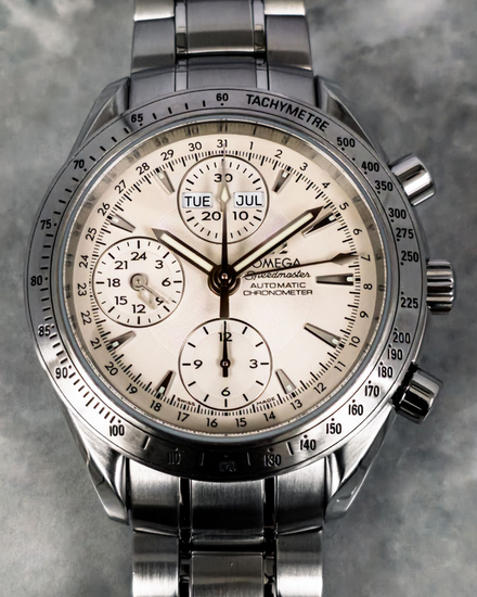 No Reserve - 2013 Omega Speedmaster Day-Date 40MM Silver Dial Steel Bracelet (3221.30.00)