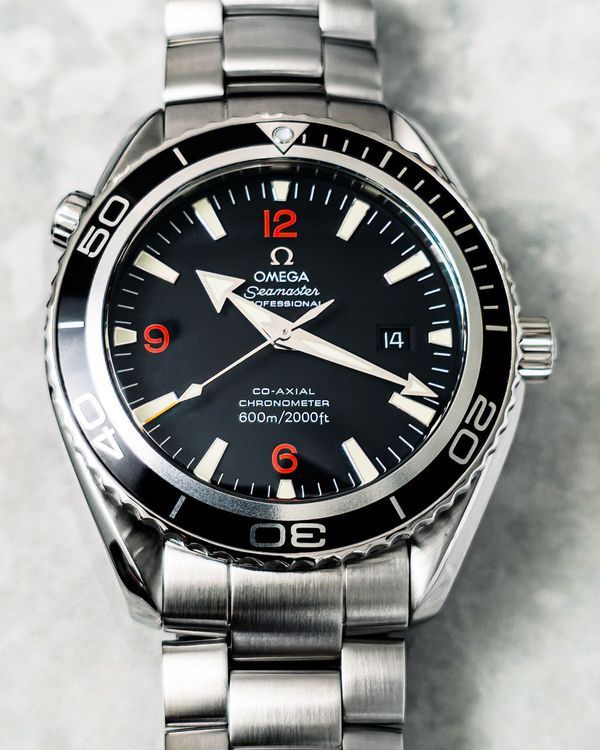 No Reserve - 2021 Omega Seamaster Planet Ocean 600M 45.5MM Black Dial Steel Bracelet (2200.51.00)