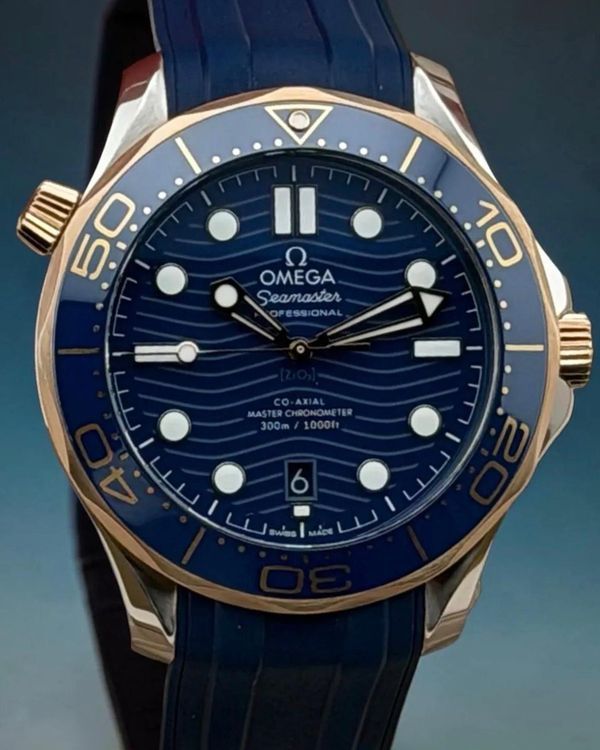 2026 Omega Seamaster Diver 300M 42MM Blue Dial Rubber Strap (210.22.42.20.03.002)