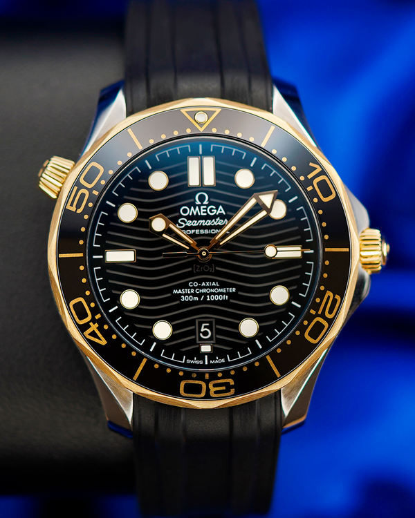 2022 Omega Seamaster Diver 300M 42MM Black Dial Rubber Strap (210.22.42.20.03.002)