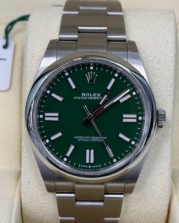 Rolex Oyster Perpetual (124300)
